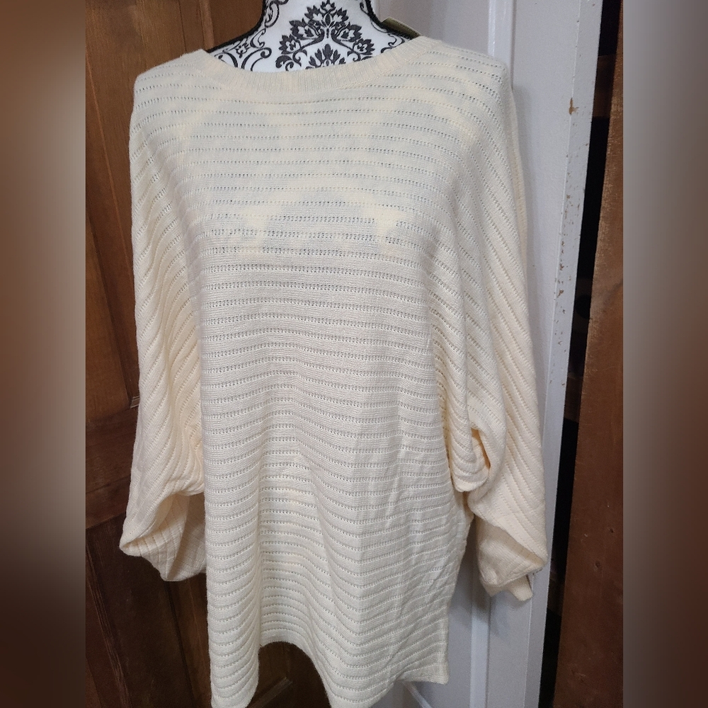 JODIFL Cream Women's Crew Neck Sweater